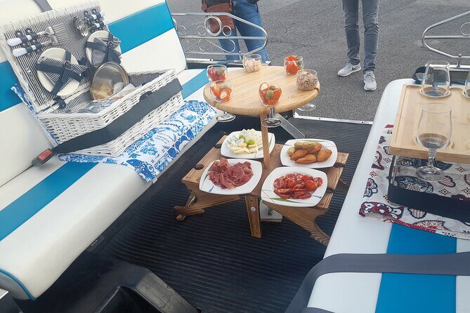 Private tapas tuk tuk tour through Lisbon - FAQ