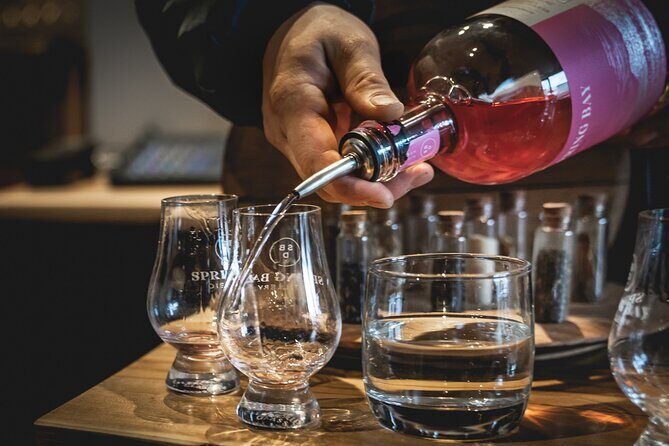 Private Tassie Distillery Tour - Tastings, Lunch and Morning Tea - How This Tour Was Praised in Reviews