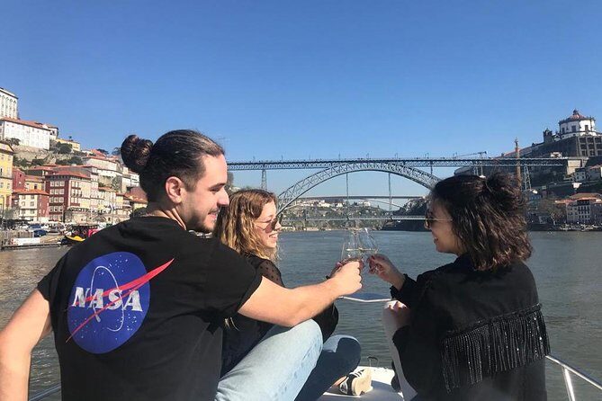 Private tasting in the Douro (1 to 6 people) on a Yacht just for you - Practical tips for booking and enjoying