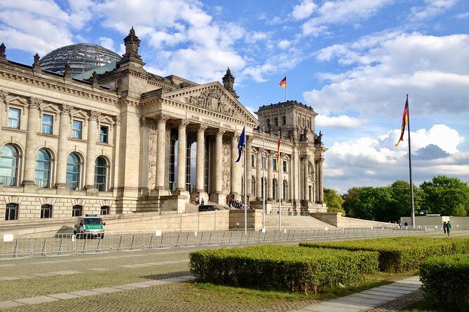 Private Taxi Tour of City East History and Architecture 2-3h - Who Will Get the Most Out of This Tour?