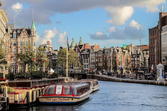 Private Taxi Transfer from cruise port in Amsterdam to a hotel in Amsterdam - The Vehicles and Comfort