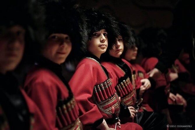 Private Tbilisi City Tour and Dinner with Folk Show - Key Points