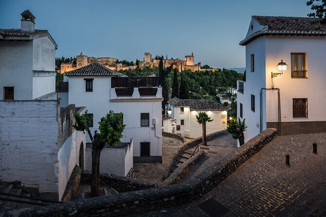 Private tour: 4 cultures, Granada in depth - FAQs