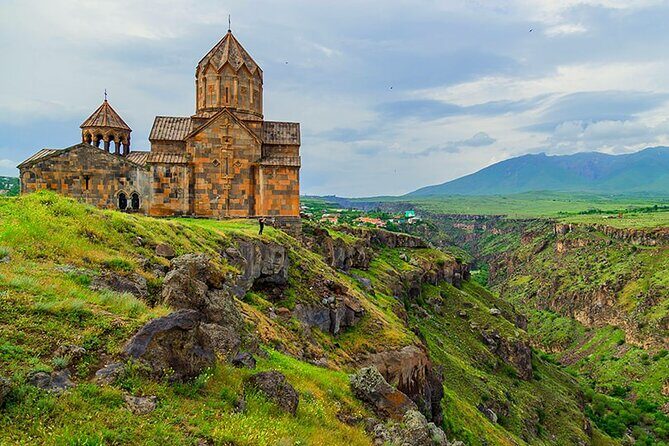 Private Tour: Amberd Fortress, Saghmosavank, Alphabet Monument - The Sum Up