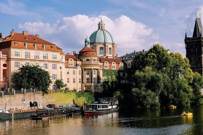 Private Tour around Prague by Car - FAQ