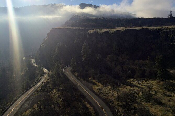 Private Tour at The Hood-Columbia Loop: Timberline, Orchards, and Waterfalls - Exploring the Columbia River Gorge