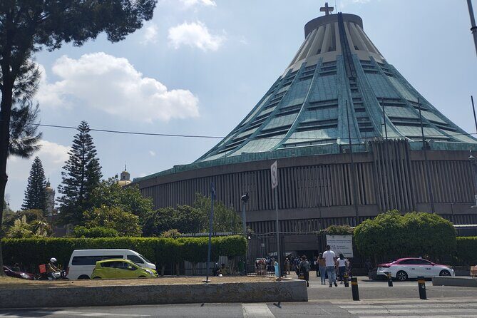 Private Tour Basilica of Guadalupe with Transportation - Discover the Basilica of Guadalupe with a Private Guided Tour