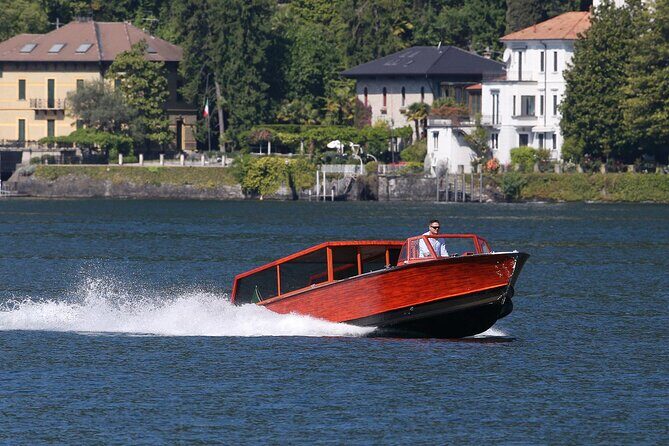 Private Tour by Classic Wooden Boat on Lake Como 6 pax - The Itinerary: A Scenic Parade of Villas and Landmarks