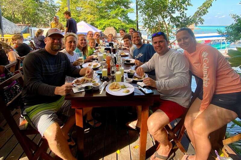 Private Tour: Chacchoben Mayan Ruins and Bacalar Lagoon Boat - FAQs