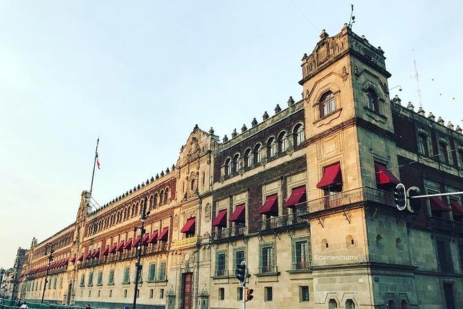 PRIVATE Tour Downtown & Anthropology Museum & Chapultepec Castle - FAQ