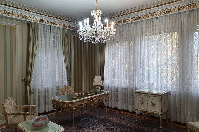 Private Tour Dracula Grave, Ceauescu Mansion and Village Museum - FAQs