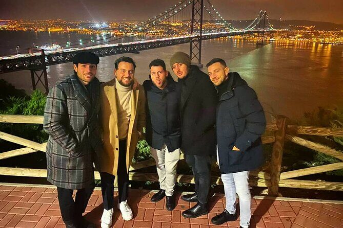 Private Tour Fátima, Óbidos, Nazaré, Natural Caves with Drinks - Final Stop: Óbidos and the Castle Views