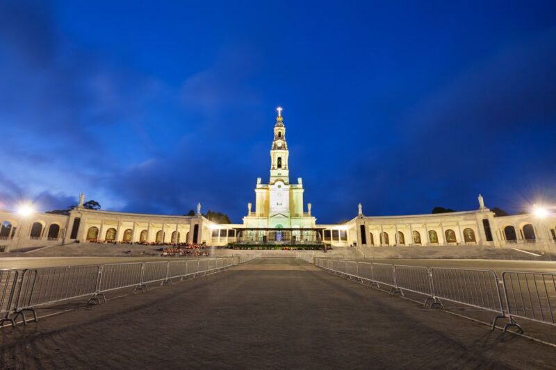 Private Tour Fatima's Sanctuary from Lisbon - Key Points