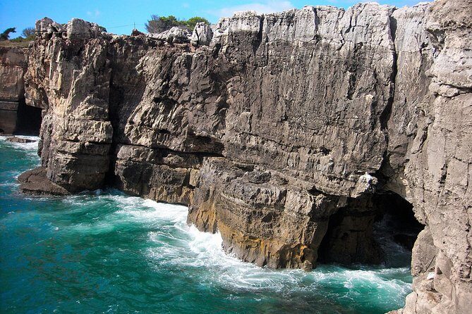 Private Tour from 1 to 8 people: Pena National Palace- Sintra-Cabo da Roca-Cascais - An In-Depth Look at the Tour