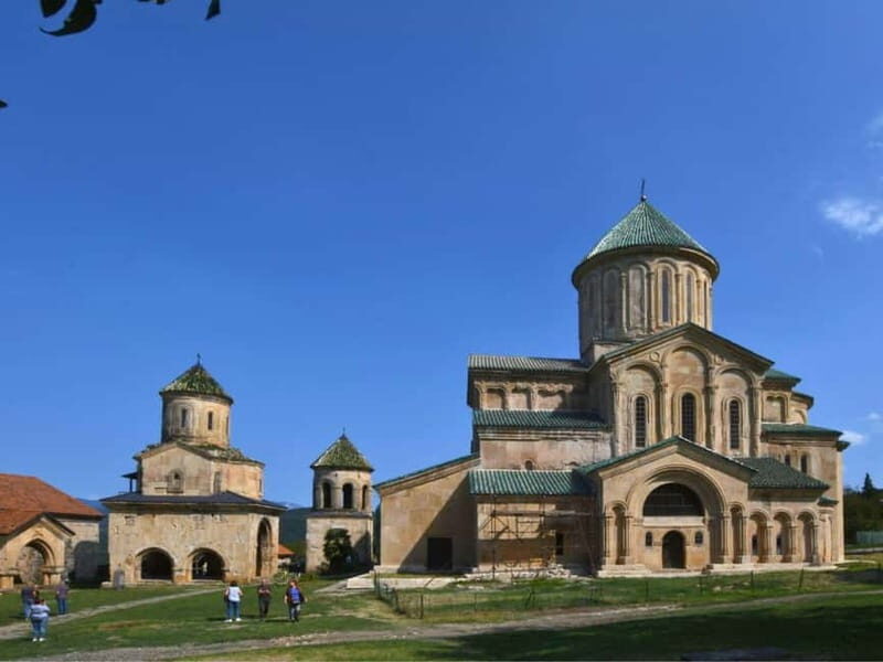 Private tour from KUTAISI: Bagrati, Gelati and Motsameta - Key Points