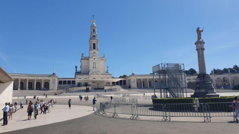 Private Tour from Porto to Fatima & Coimbra with Lunch - FAQ Section