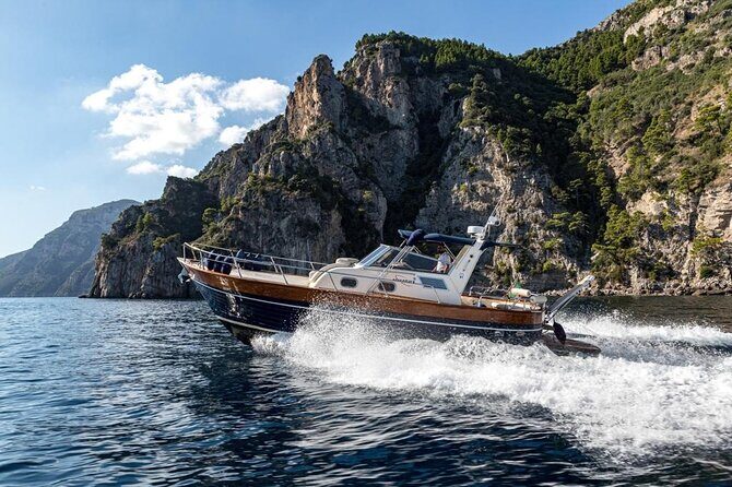 Private Tour from Sorrento to Capri - Gozzo Apreamare 10 - Setting Sail from Sorrento: What to Expect at the Start