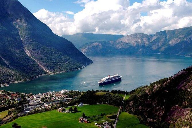 Private tour - Hardangerfjord, Voss Gondola & 4 Great Waterfalls - Who Should Consider This Tour?