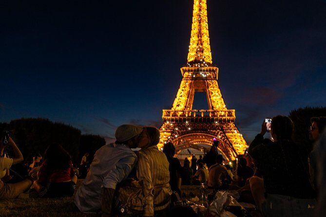 PRIVATE TOUR: Highlights & Hidden Gems of Paris With Locals - What Are the Downsides?