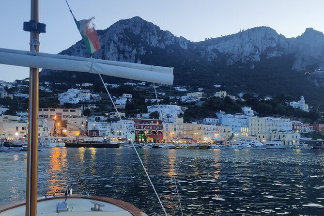 Private tour in a typical Capri boat - The Experience: What Reviewers Say