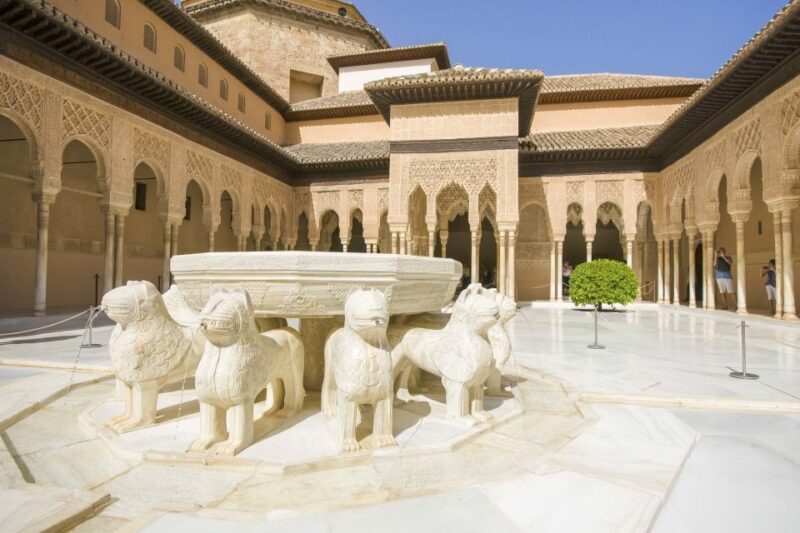 Private tour in all complete complex of Alhambra with ticket - Why Choose This Tour?