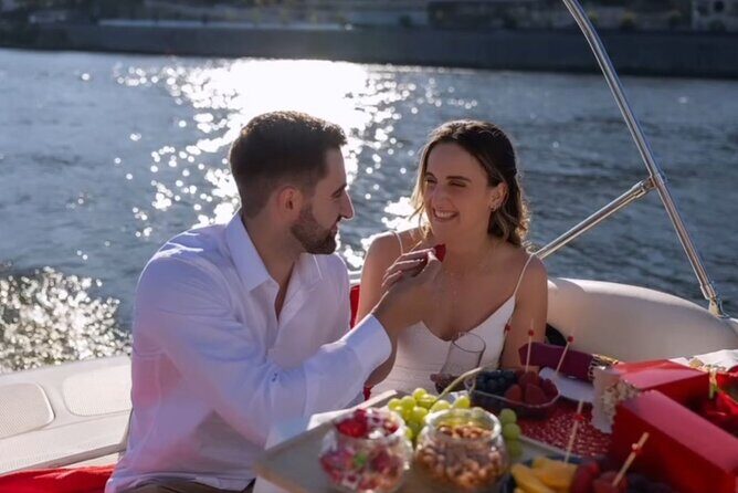 Private Tour in Douro, with tasting,on a Yacht for up to 5 People - FAQ