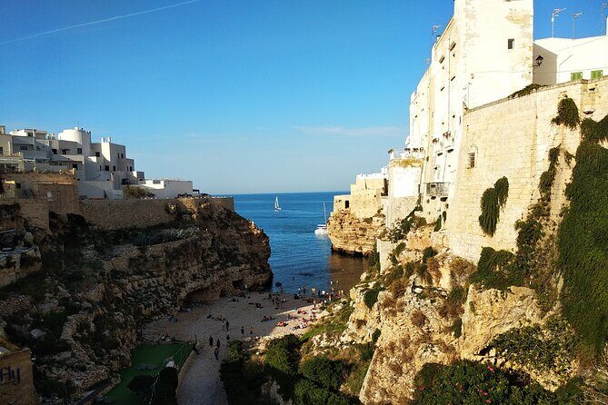 Private tour in Polignano a Mare: overlooking the sea - Key Points