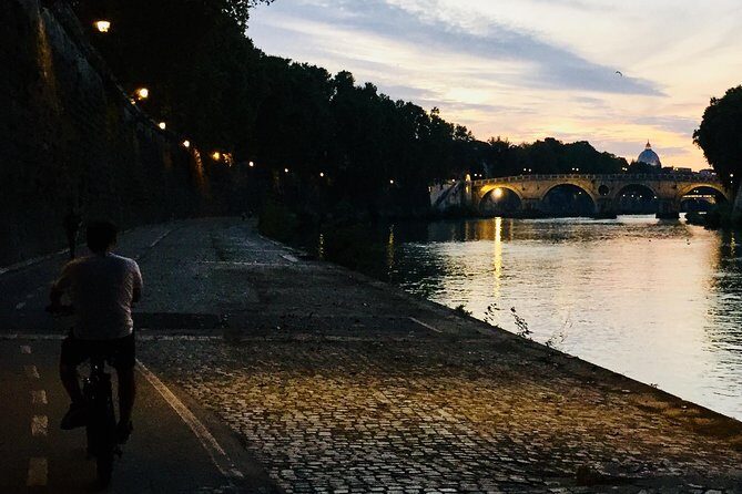 Private tour in Rome with an Electric bike and Local Food - Trastevere