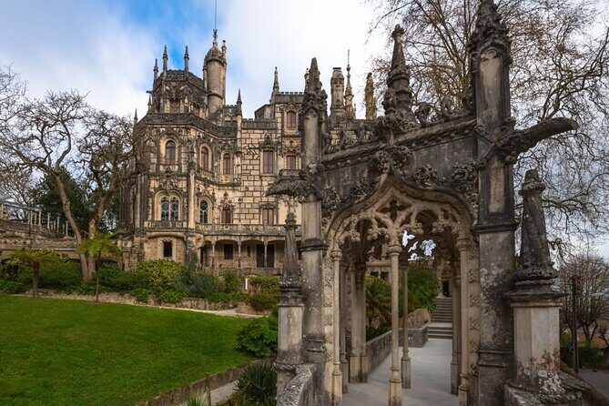 Private tour in Sintra, Cabo da Roca, Cascais. Wonderful day. - FAQs