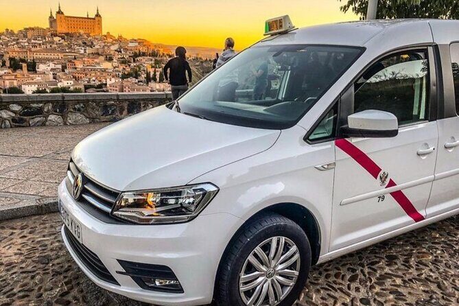 Private tour in Toledo with train station pick-up and panoramic taxi tour - Key Points