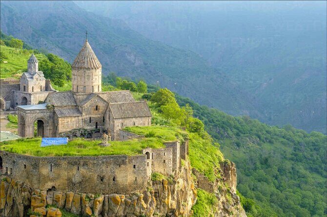 Private tour Jermuk, waterfall, Tatev Monastery and TaTev Ropeway - Discovering Jermuk: A Mountainous Resort Town