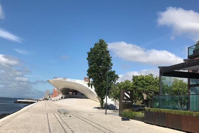 Private tour Lisbon - full day - FAQs