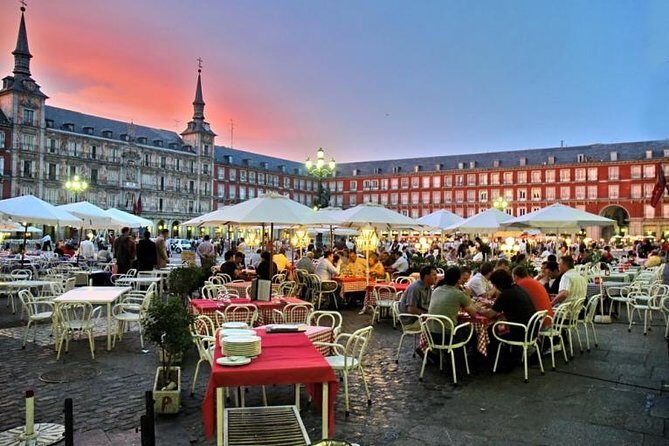 Private Tour: Madrid Walking Tour of Los Austrias - An In-Depth Look at What to Expect