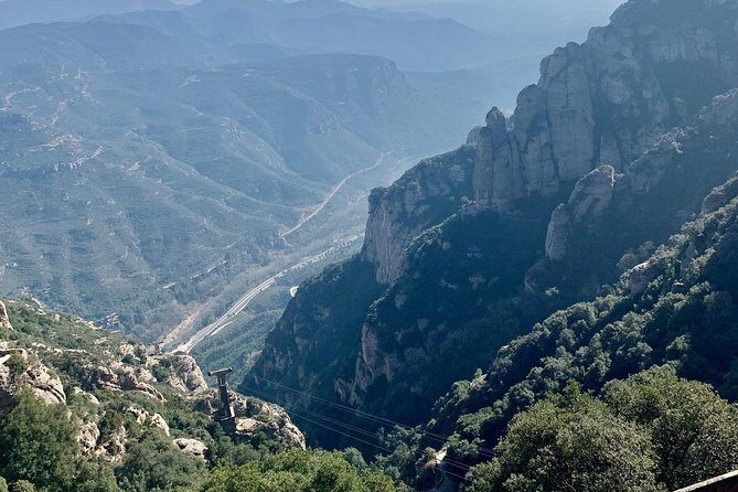 Private Tour: Montserrat and Cava Visit - First Impressions: An Overview of What to Expect