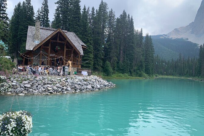 Private Tour Moraine Lake, Lake Louise & Emerald Lake - An In-Depth Look at the Itinerary and Experience