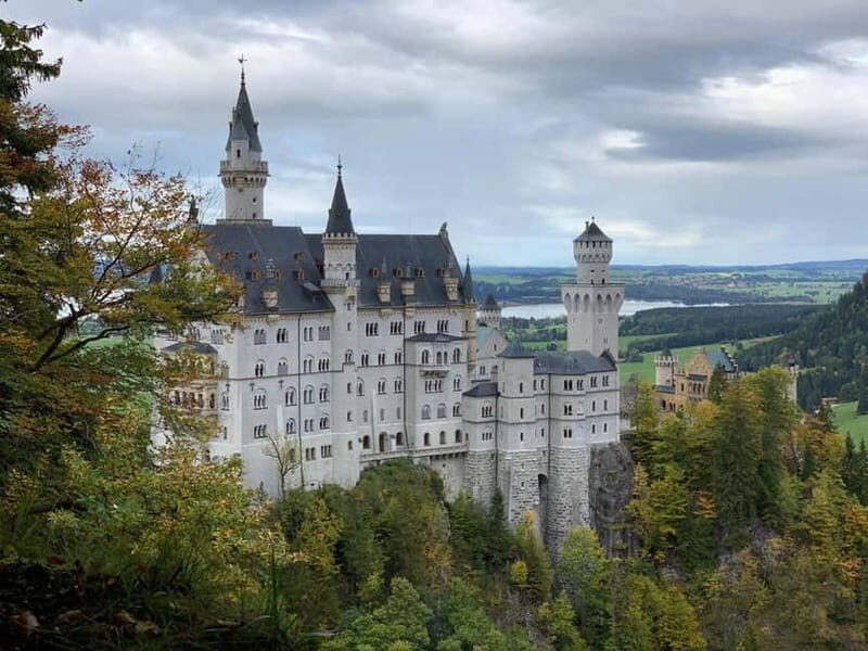 Private tour: Neuschwanstein castle and Alps from Innsbruck - Frequently Asked Questions