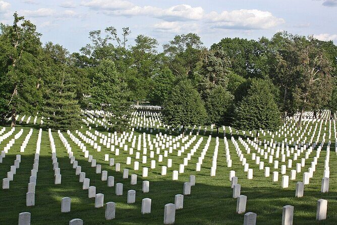 Private Tour of Arlington Cemetery (English/Portuguese) - FAQs