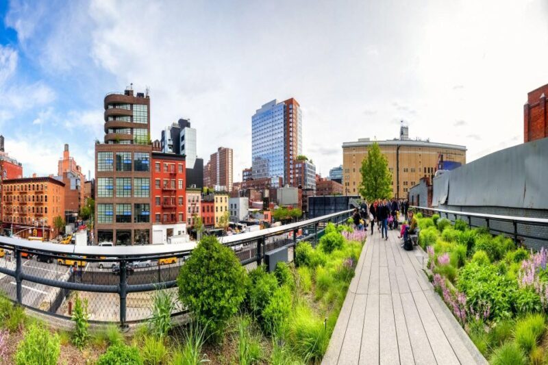 Private Tour of High Line, Chelsea, Hudson Yards and Edge - Discovering NYC’s West Side in Style