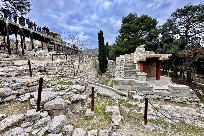 Private Tour of Knossos, Archaeological Museum & Heraklion Town - Key Points