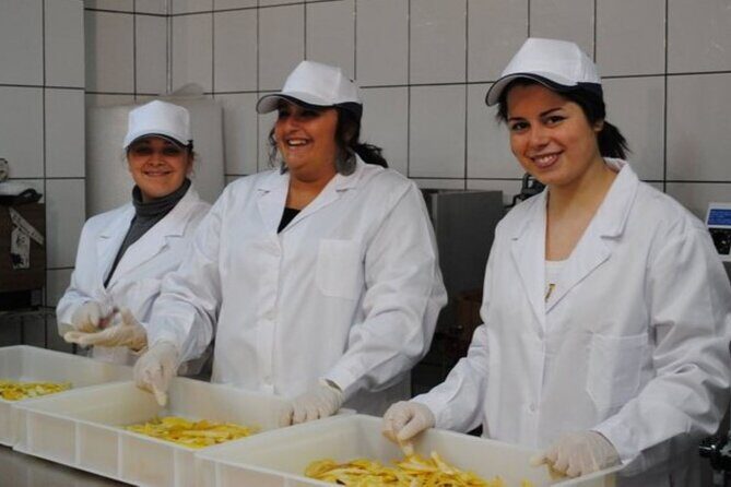 Private tour of limoncello igp with tasting by the sea - Exploring the Private Limoncello IGP Tour with Tasting by the Sea