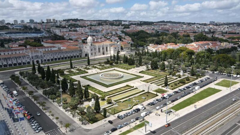 Private tour of Lisbon with a boat ride on the Tagus River included - Key Points