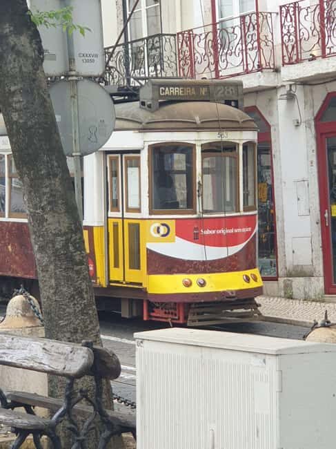 Private tour of Lisbon with a boat ride on the Tagus River included - Practical details