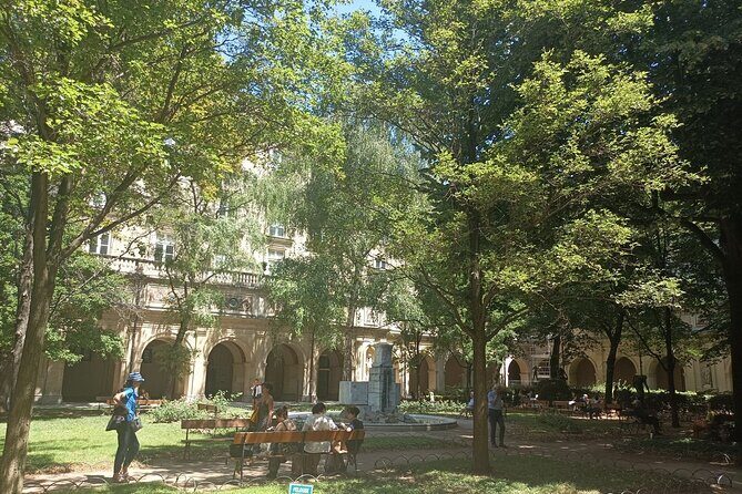 Private tour of Lyon with an official guide - Who This Tour Is Best For