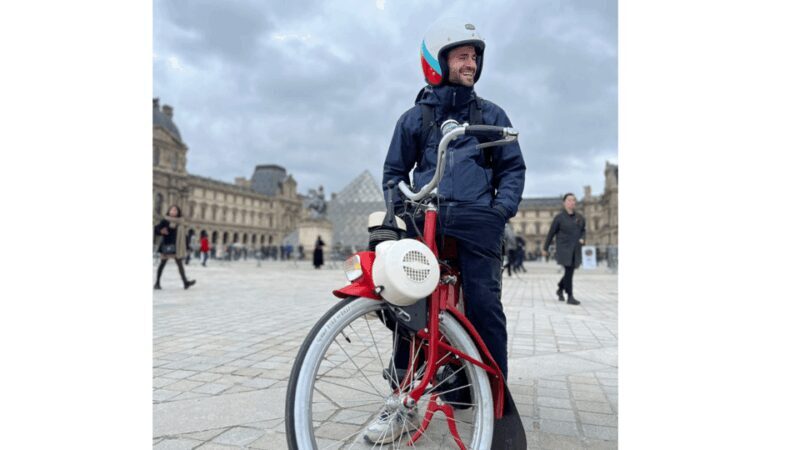 Private Tour of Paris with Vintage Solex French Bikes - What Makes This Tour Stand Out