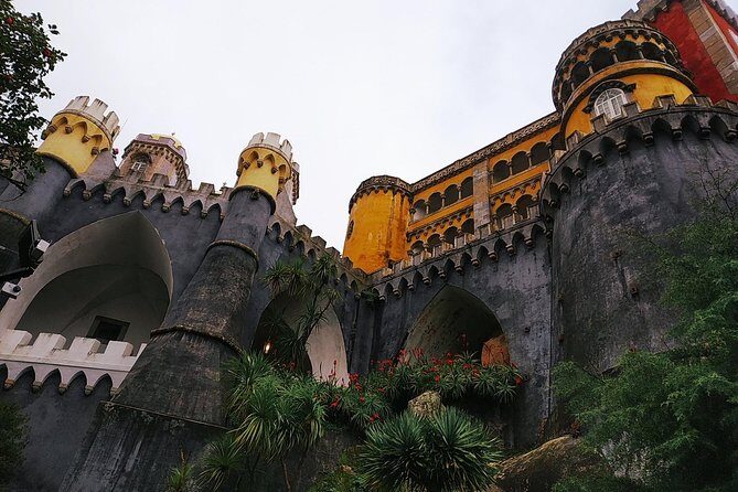 Private tour of Pena palace and Quinta da Regaleira - Exploring Sintra: A Detailed Look at the Tour