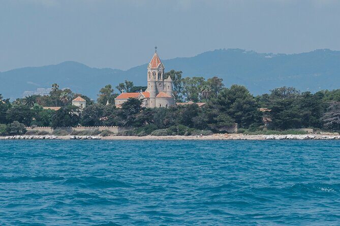 Private tour on a sailboat with apéritif at sunset on Antibes - Final Thoughts: Who Should Consider This Tour?
