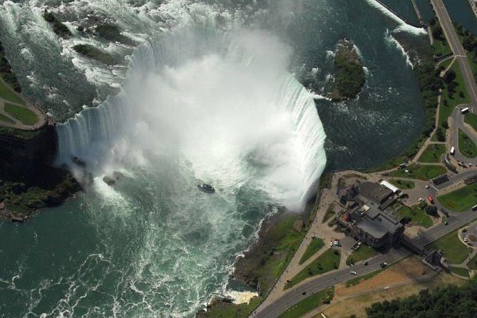 Private Tour: Romantic Niagara Falls Helicopter Flight - A Closer Look at the Experience