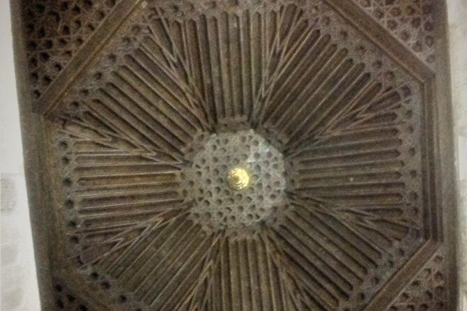 Private tour Royal Palace+Cathedral - What the Tour Includes and What to Keep in Mind