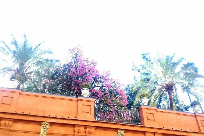 Private tour Royal Palace+Cathedral - FAQs