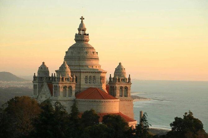 Private Tour Santiago de Compostela & Viana do Castelo from Porto - The Santiago de Compostela Experience: Pilgrimage and Architecture